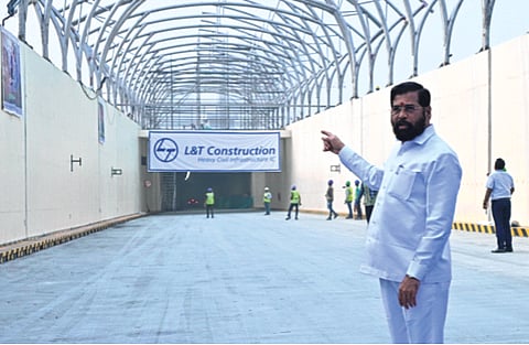 संपूर्ण कोस्टल रोड मे नंतरच मुंबईकरांच्या सेवेत,
मुख्यमंत्री : थंडानी जंक्शन - वरळी ते मरीन लाइन्स जानेवारी अखेर अंशतः खुला होणार