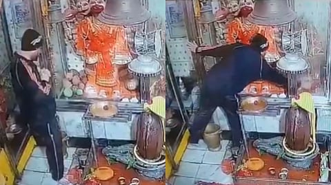 Video : त्याने हात जोडले, कान पकडले अन् देवीची मूर्ती उचलून निघून गेला; मंदिरातील चोरीची घटना कॅमेऱ्यात कैद