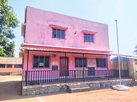 मनीष नांदगावकर सरपंचपदावरून बडतर्फ