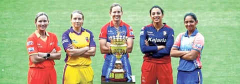 महिला आयपीएलची रणधुमाळी आजपासून; दुसऱ्या पर्वातील पहिल्या सामन्यात गतविजेत्या
मुंबईची दिल्लीशी गाठ