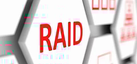 भाजप नेत्याच्या वाळू अड्ड्यावर महसूलचा छापा