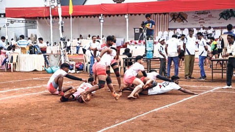 राज्यस्तरीय कबड्डी स्पर्धा; भारत पेट्रोलियम, अमर हिंद, न्यू इंडिया संघ विजयी