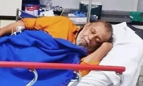 मिथुन चक्रवर्ती रुग्णालयात दाखल