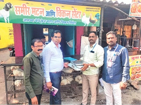 परवाना नूतनीकरण न केलेल्या मटण, चिकन विक्रेत्यांवर कारवाई