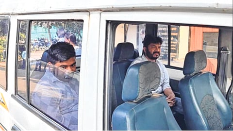 सबरजिस्ट्रार लाचलुचपत प्रतिबंधक विभागाच्या जाळ्यात
