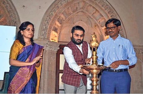 १०० महाविद्यालयांमध्ये कौशल्य विकास केंद्रे, ग्रामीण भागात ५०० कौशल्य विकास केंद्रे सुरू