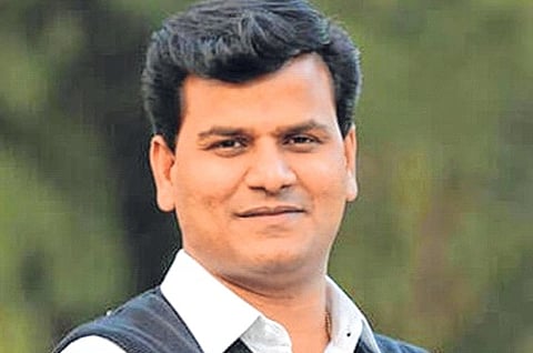 फोडाफाेडीच्या पुन्हा वावड्या! विरोधी पक्षातील बड्या नेत्यांना भाजपमध्ये खेचण्याचा प्रयत्न