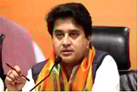 एअरबसचे भारतीय कंपनीला कंत्राट; A220 विमानाचे दरवाजे बनवणार : मेक इन इंडियाचा लाभ