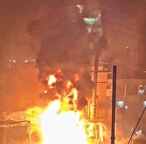 डाईंग कारखान्यात बॉयलरचा स्फोट