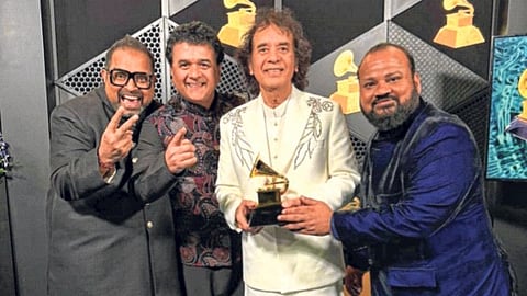शंकर महादेवन, झाकीर हुसेन यांना ग्रॅमी, 'धिस मोमेंट' अल्बमसाठी 'शक्ती' फ्यूजन म्युझिक ग्रुपचा सन्मान