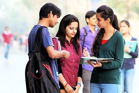 अभ्यासक्रम, फी, शिक्षकांची माहिती सार्वजनिक करणे बंधनकारक; राज्य सरकारचे कॉलेज, विद्यापीठांना आदेश