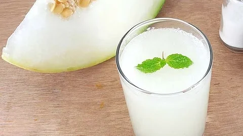 वाढलेलं वजन झपाट्याने कमी करण्यासाठी रोजच्या आहारात समाविष्ट करा 'या' फळभाजीचा रस
