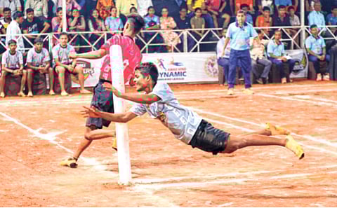 डायनॅमिक खो-खो लीग; माहीम वॉरियर्ससमोर वरळी फिनिशर्स निष्प्रभ,दादर पँथर्सची माटुंगा फायटर्सवर सरशी