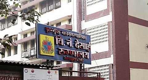 नूतनीकरणाच्या नावाखाली शस्त्रक्रिया रखडल्या; BMC च्या व्ही. एन. देसाई रुग्णालयातील प्रकार, महिला रुग्णांचे हाल