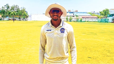 छत्तीसगढचेही दमदार प्रत्युत्तर! आशिष चौहानचे सहा बळी; दुसऱ्या दिवसअखेर ४ बाद १८० धावा