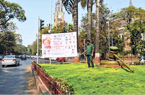 बेकायदा पोस्टर्स, बॅनर्स पालिकेच्या रडारवर; कारवाईसाठी ४ मार्चपर्यंत विशेष मोहीम,
न्यायालयाने कान टोचल्यानंतर पालिका ॲक्शनमध्ये