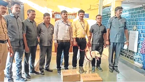 कल्याण रेल्वे स्टेशनवर बेवारस बॅगेत सापडले ५४ डिटोनेटर, परिसरात पोलीस बंदोबस्त वाढवला