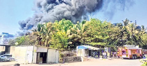 सुझान केमोप्लास्ट कंपनी जळून खाक