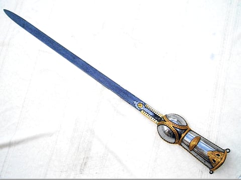 दांडपट्ट्याला राज्यशस्त्राचा दर्जा; सुधीर मुनगंटीवार यांनी दिली माहिती