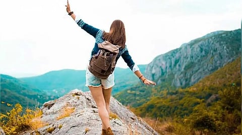 सोलो ट्रिपवर जाण्यासाठी भारतातील 'हे' ठिकाणं नेहमीच ठरतात बेस्ट