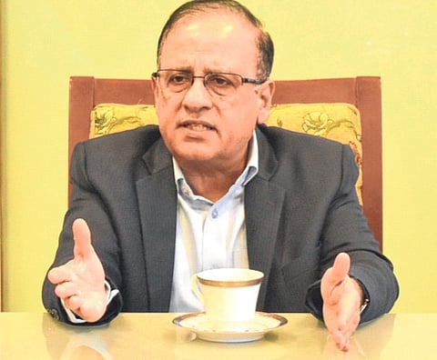 आता फ्लॅट खरेदीदार बिल्डरांच्या दयेवर नाहीत!नवशक्तिसोबत चर्चेत महारेराचे अध्यक्ष अजोय मेहता यांची माहिती
