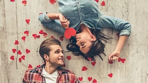 व्हॅलेंटाईन विकची सुरूवात; जाणून घ्या कधी – कोणता दिवस साजरा कराल