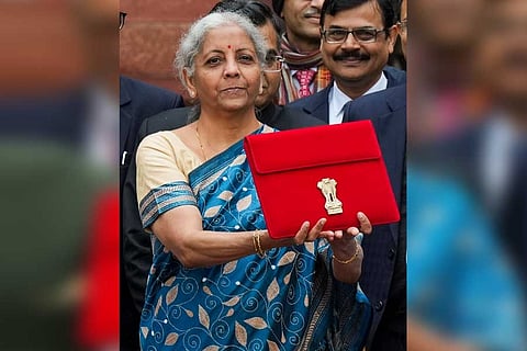 अर्थसंकल्पाने काय दिले?