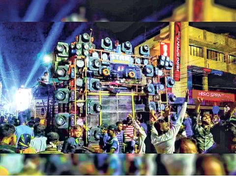 गणेशोत्सवात चार दिवस ध्वनिक्षेपकाची परवानगी
