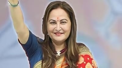 जयाप्रदा 'फरार' घोषित, अटक करून ६ मार्चला हजर करा; न्यायालयाचे आदेश