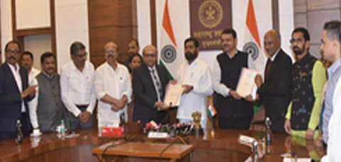 मागासवर्ग आयोगाचा सर्वेक्षण अहवाल सादर