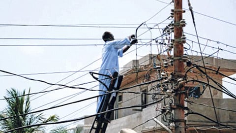 साताऱ्यात सव्वा कोटींची वीजचोरी उघडकीस, महावितरणकडून ३७४ ग्राहकांवर कारवाई करत १ कोटीचा दंड वसूल