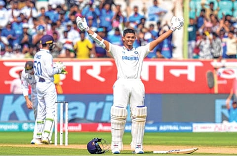 जैस्वाल एकटाच 'यशस्वी'! अन्य फलंदाजांकडून निराशा; भारताची ६ बाद ३३६ धावांपर्यंत मजल