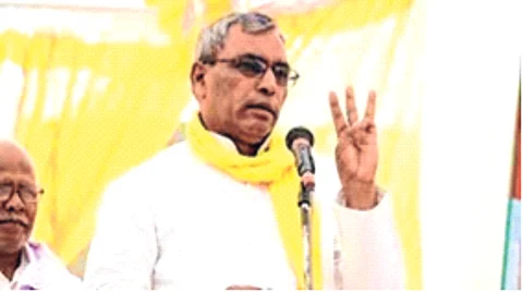 काँग्रेस आणि विरोधी पक्ष मुस्लिमांना वर्षानुवर्षे फसवत आहेत; उत्तर प्रदेशचे मंत्री ओ. पी. राजभर यांचा दावा