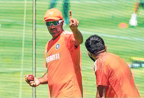 ICC च्या कसोटी क्रमवारीत अश्विन पुन्हा अग्रस्थानी; 'या' भारतीय गोलंदाजाची घेतली जागा; कारकीर्दीत तब्बल ६ व्यांदा मिळवले अव्वल स्थान
