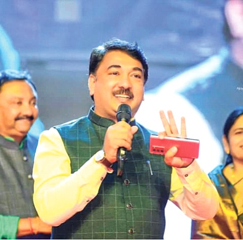 उन्मेष पाटील ठरले पक्षांतर्गत राजकारणाचा बळी; रक्षा खडसेंना रावेरमध्ये तिसऱ्यांदा संधी, जळगाव मतदारसंघात स्मिता वाघ