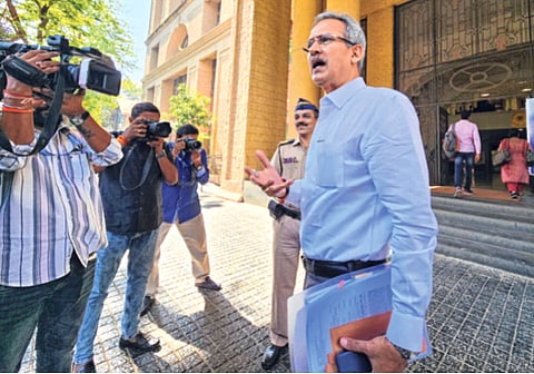 अनिल देसाई यांची सात तास चौकशी; सादर केलेल्या कागदपत्रांची शहानिशा सुरू