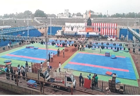 महाराष्ट्राच्या मार्गात 'रेल्वे'चा अडथळा! अहिल्यानगरमध्ये आजपासून पुरुषांच्या राष्ट्रीय कबड्डी स्पर्धेचा थरार