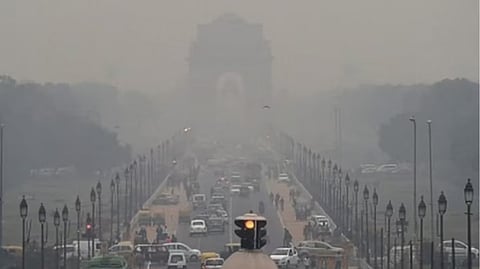 ‘नवी दिल्ली’ जगातील सर्वात ‘प्रदूषित राजधानी’, खराब हवेबाबतचा नकोसा मान बांगलादेशला