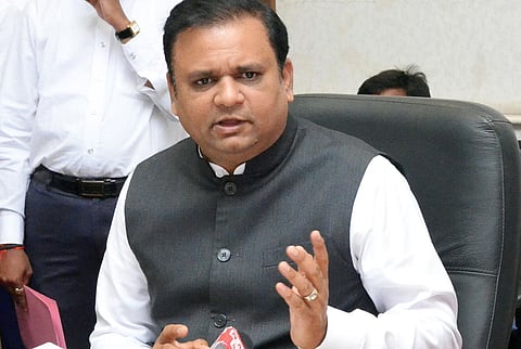 "आमदार नीट वागत नाही, कारवाई करा", नार्वेकरांचा आयडी हॅक करून हॅकर्सनी राज्यपालांना पाठवला ई-मेल