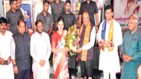 बावनकुळेंकडून आचारसंहितेचा भंग; काँग्रेसचे प्रदेश प्रवक्ते अतुल लोंढे यांची निवडणूक आयोगाकडे तक्रार