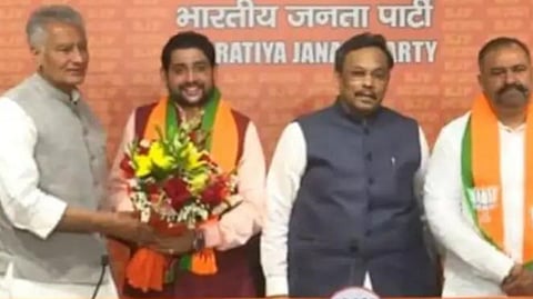 पंजाबमध्ये ‘आप’ला हादरा; एकमेव खासदार रिंकू यांचा भाजपमध्ये प्रवेश