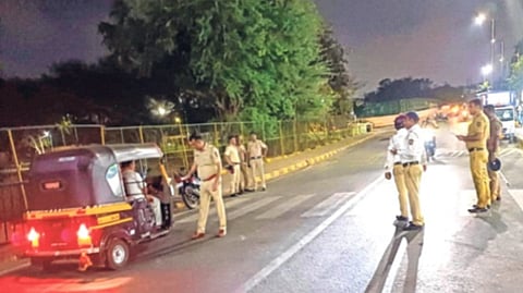 कोपरखैरणे वाहतूक शाखेकडून ८६० वाहनांवर कारवाई; वाहतुकीचे नियम पाळा आणि दंड टाळा मोहीम