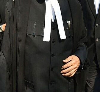 सरकारी वकील म्हणून हजर राहायला बोगस कागदपत्रांचा वापर; चौघांविरुद्ध फसवणुकीचा गुन्हा दाखल