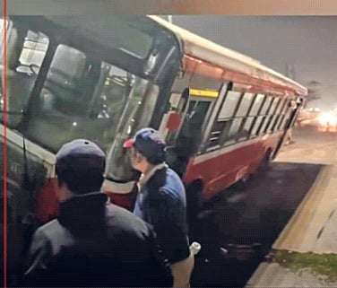 वाशीत बेस्ट बसच्या अपघाताचा थरार; प्रवासी थोडक्यात बचावले