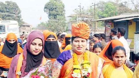 आपटा ग्रामपंचायतीच्या सरपंचाविरोधात अविश्वास ठराव मंजूर