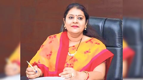 धाराशिवमध्ये अर्चना पाटील यांना महायुतीची उमेदवारी; निंबाळकर-पाटील यांचा पुन्हा पारंपरिक संघर्ष