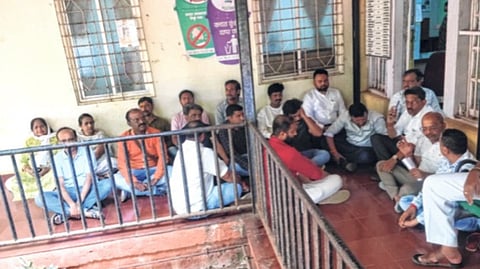 महाबळेश्वर पालिकेत व्यापाऱ्यांचा ‘ठिय्या’, ठेकेदार सुस्त, पालिका प्रशासन कारवाई करणार का?