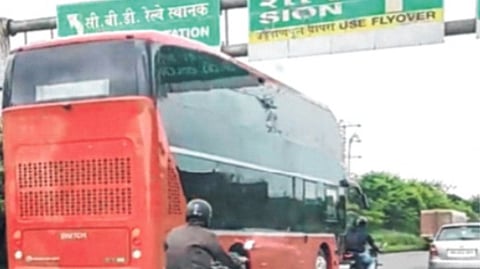 बेस्टला बंद पुलांचा फटका! पूल बंदमुळे मुंबईतील वाहतूककोंडी समस्या