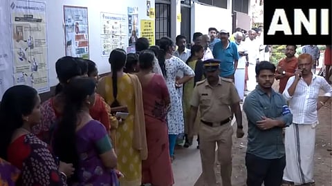 Lok Sabha Election 2024 : लोकसभा निवडणुकीच्या दुसऱ्या टप्प्यासाठी मतदान सुरू