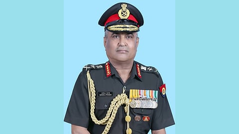 लष्करप्रमुखांच्या मुदतवाढीवरून वाद; मनोज पांडे यांना एक महिन्याचा सेवाविस्तार